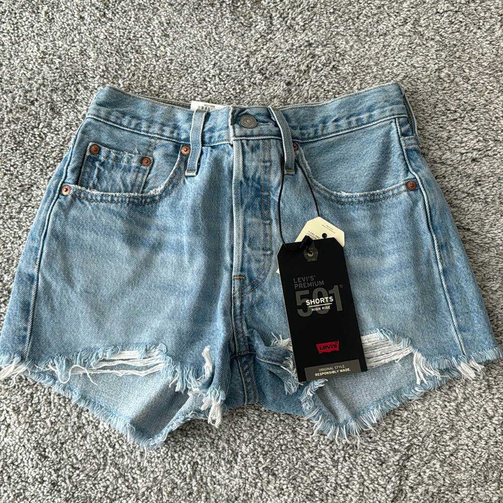Levi’s shorts